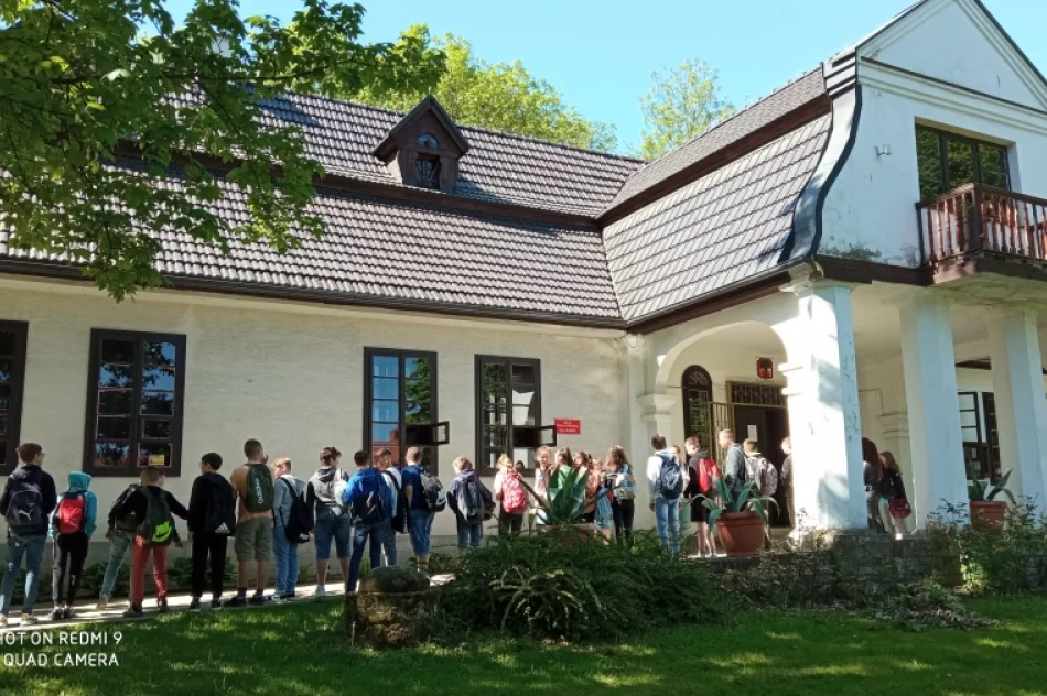 Podróżowali po Limanowszczyźnie śladami marszałka - zdjęcie 7