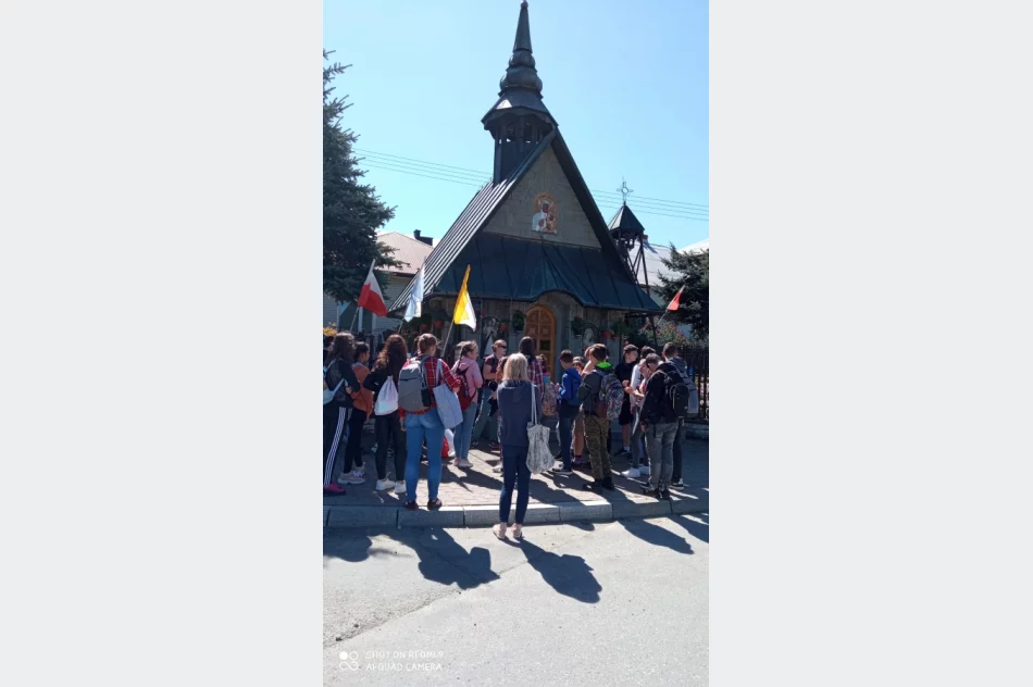 Podróżowali po Limanowszczyźnie śladami marszałka - zdjęcie 12