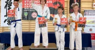 Osiem medali wywalczyli najmłodsi karatecy ARS Limanowa – JONIEC Team podczas II Turnieju Karate Kyokushin o Puchar Wiślanego Smoka - zdjęcie 2