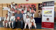 Osiem medali wywalczyli najmłodsi karatecy ARS Limanowa – JONIEC Team podczas II Turnieju Karate Kyokushin o Puchar Wiślanego Smoka - zdjęcie 3