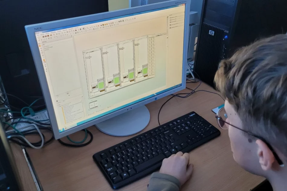 Szkoła współpracuje z lokalną firmą - zdjęcie 2