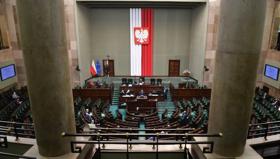 Sejm uchwalił nowelizację ustawy o SN likwidującą Izbę Dyscyplinarną - zdjęcie 1