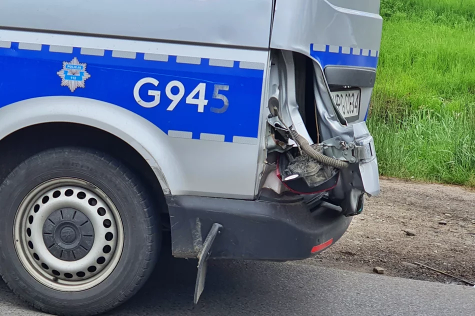 Zderzył się z radiowozem i uciekał, bo ma dożywotni zakaz - zdjęcie 4