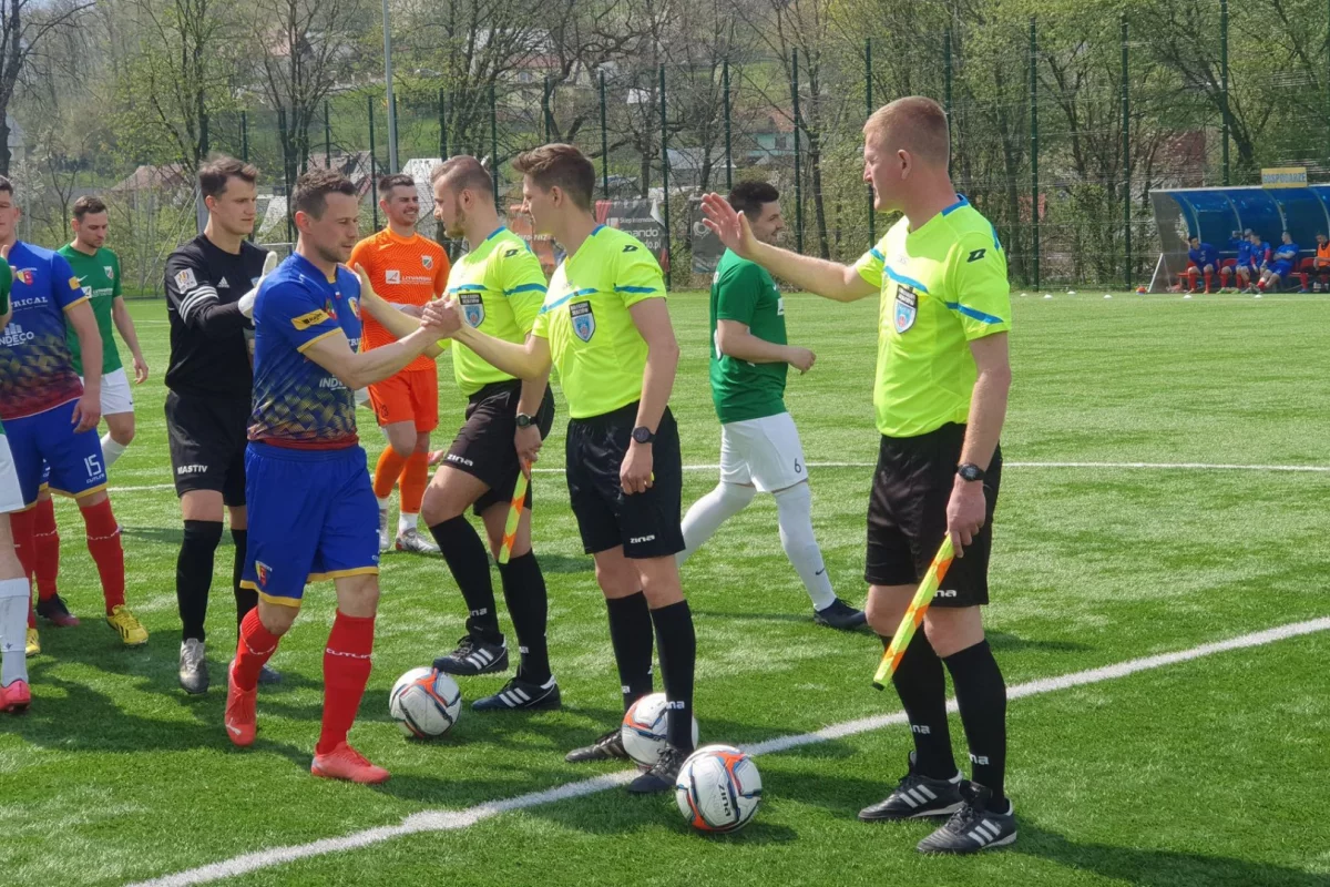 Piłkarski weekend: Limanovia powalczy z liderem, ciekawie w czołówkach niższych lig