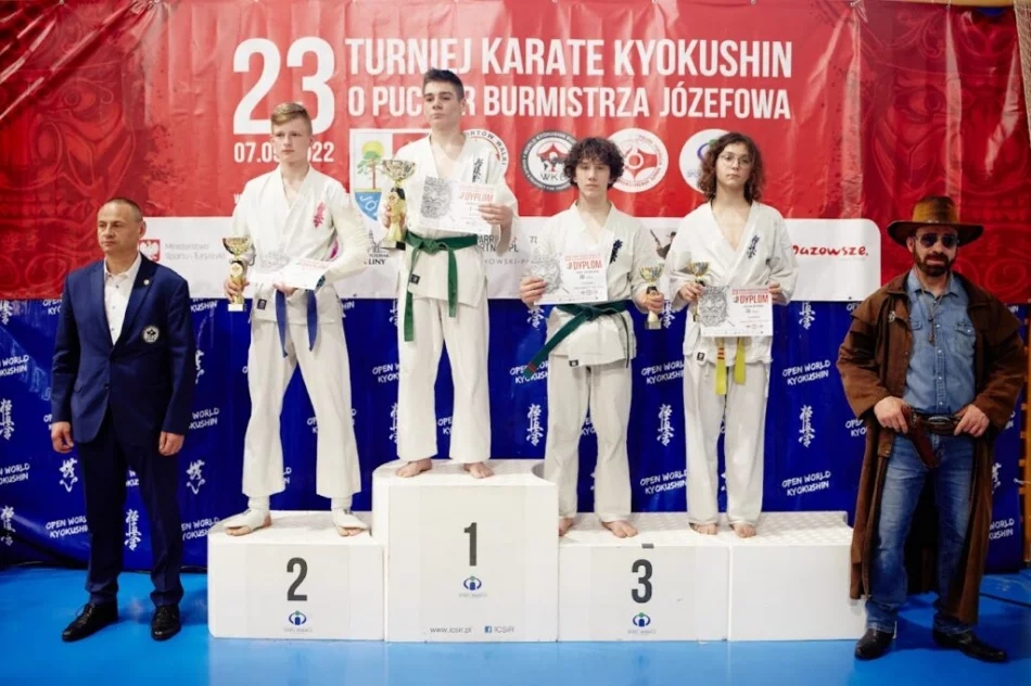 Sukcesy zawodników Limanowskiego Klubu Kyokushin Karate - zdjęcie 9