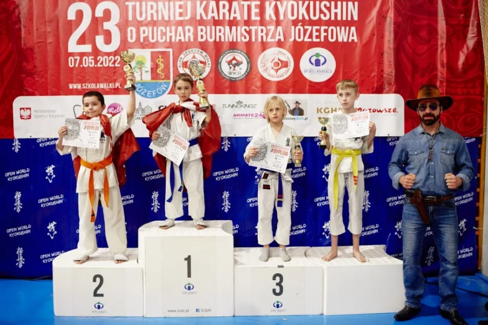 Sukcesy zawodników Limanowskiego Klubu Kyokushin Karate - zdjęcie 11