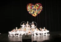  Dzieci złożyły mamom i tatom życzenia podczas wyjątkowego koncertu - zdjęcie główne