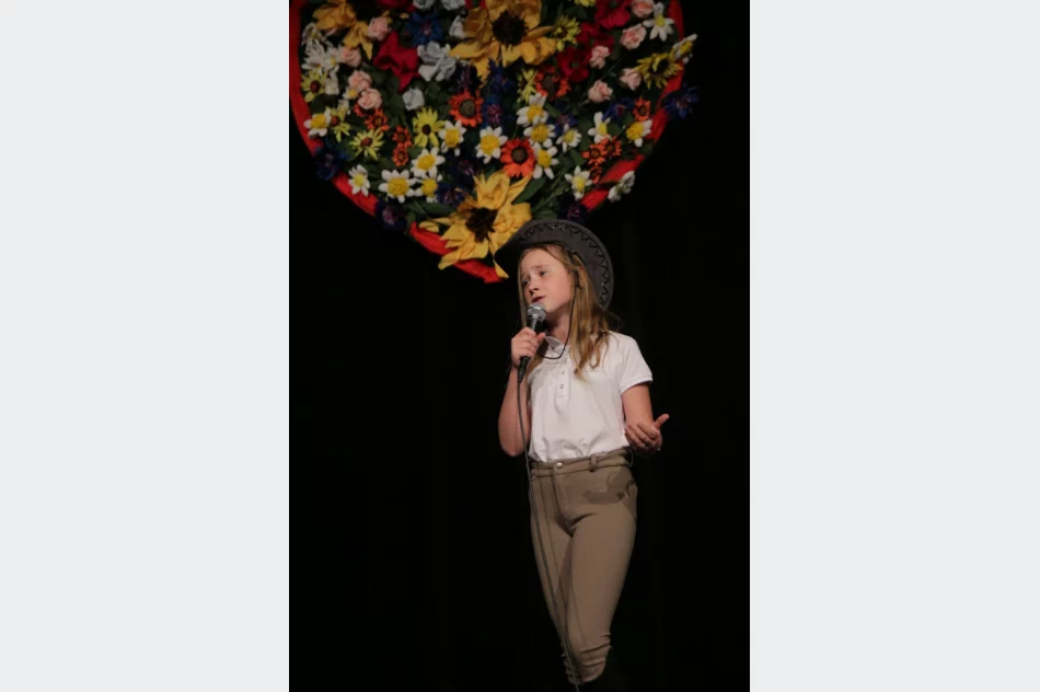 Utalentowane dzieci wystąpiły z życzeniami dla rodziców - zdjęcie 5