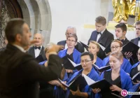 Chór CANTICUM IUBILAEUM w nowych strojach! - zdjęcie główne