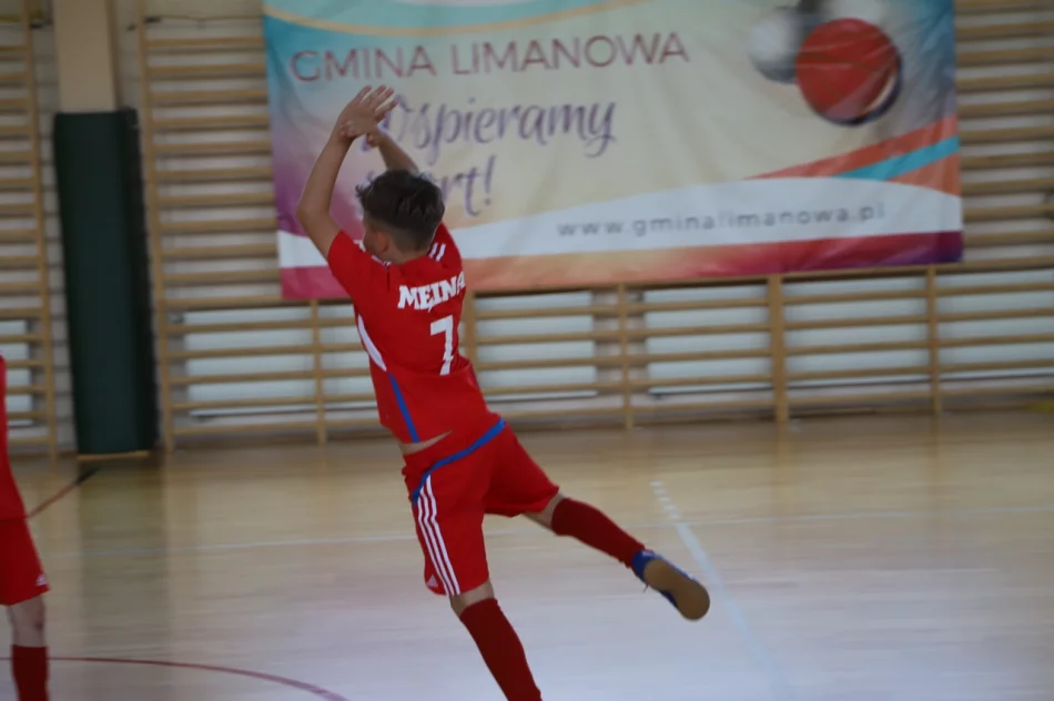 I Turniej Piłki Nożnej o Puchar Wójta Gminy Limanowa rozstrzygnięty - zdjęcie 14