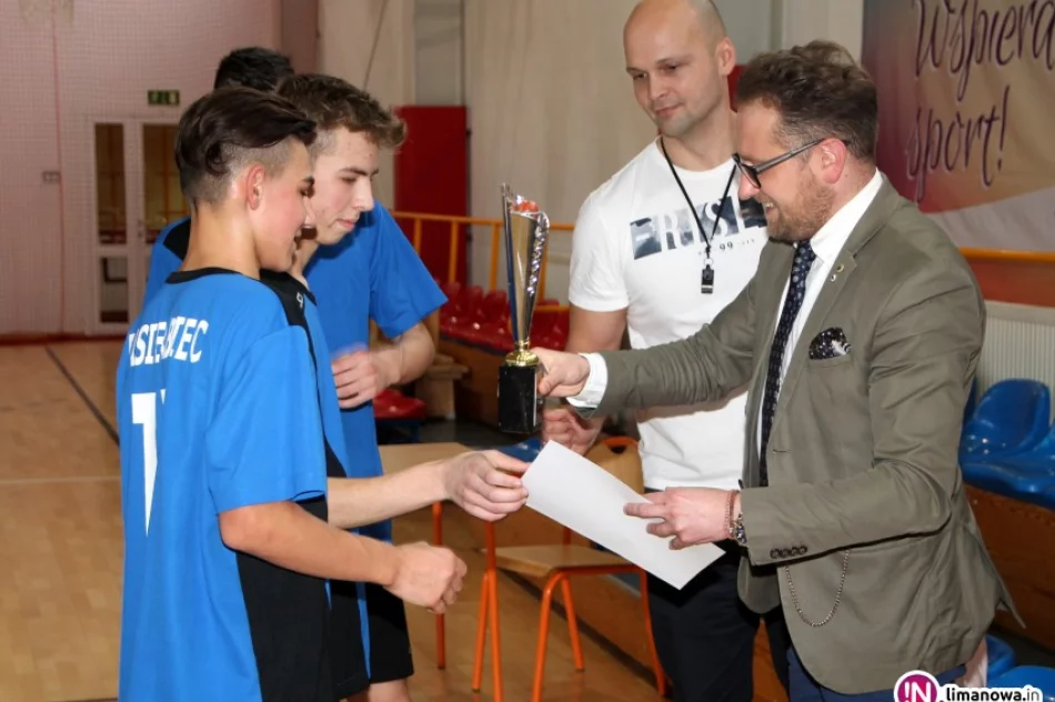 Chłopcy z Pasierbca nowymi Mistrzami w koszykówce! - zdjęcie 2