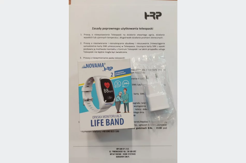 Seniorzy zostali przeszkoleni z obsługi opasek bezpieczeństwa - zdjęcie 5