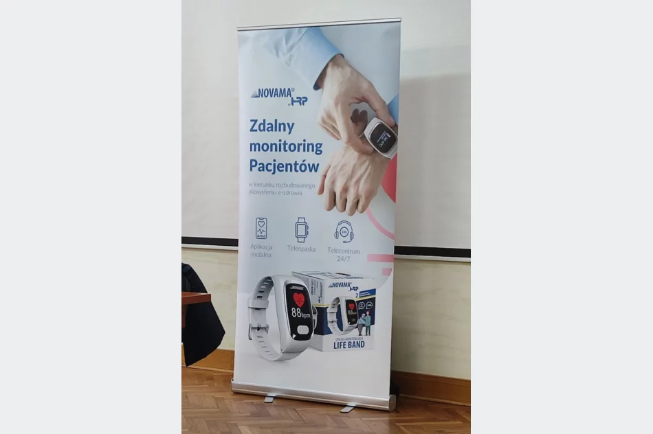 Seniorzy zostali przeszkoleni z obsługi opasek bezpieczeństwa - zdjęcie 6