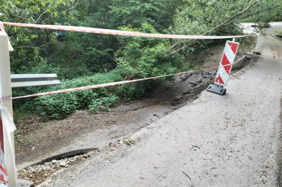Droga się zapadła, zmieniono organizację ruchu - zdjęcie 3