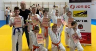 8 medali wywalczyli najmłodsi karatecy ARS Klub Kyokushinkai w Jaśle - zdjęcie 4