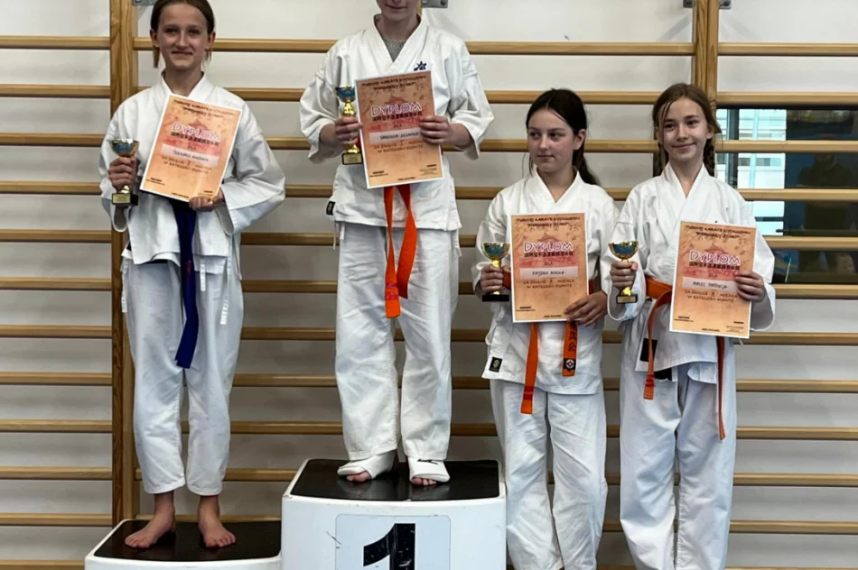 8 medali wywalczyli najmłodsi karatecy ARS Klub Kyokushinkai w Jaśle - zdjęcie 8