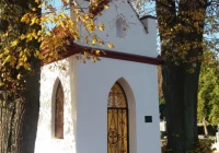 Renowacja Kapliczki na Cmentarzu Komunalnym - zdjęcie główne