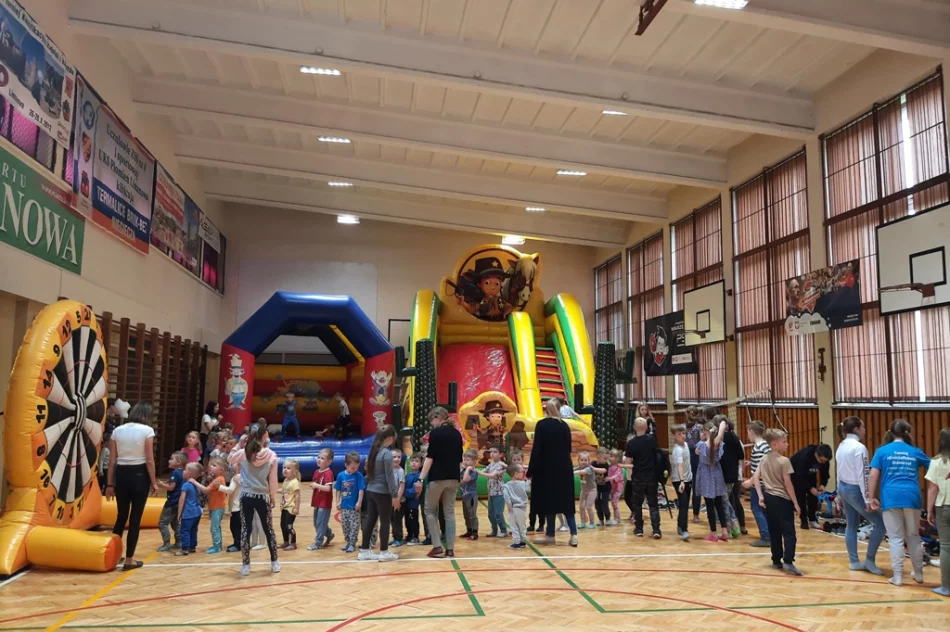 Dzień Dziecka w Zespole Szkolno-Przedszkolnym nr 4 w Limanowej - zdjęcie 7