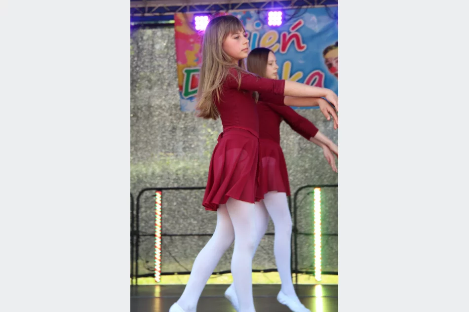 Kolorowy dzień dziecka z atrakcjami dla całych rodzin - zdjęcie 18