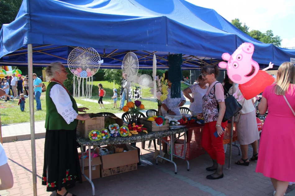 Kolorowy dzień dziecka z atrakcjami dla całych rodzin - zdjęcie 20