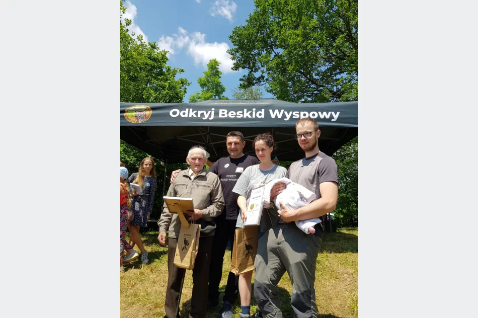 Udana inauguracja cyklu pieszych wędrówek - zdjęcie 3