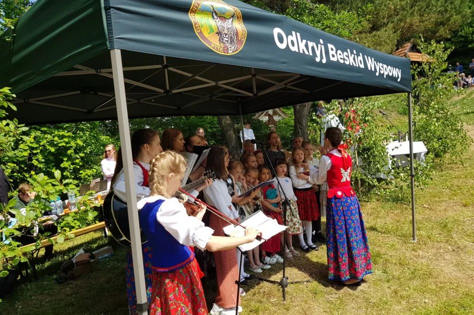 Udana inauguracja cyklu pieszych wędrówek - zdjęcie 7