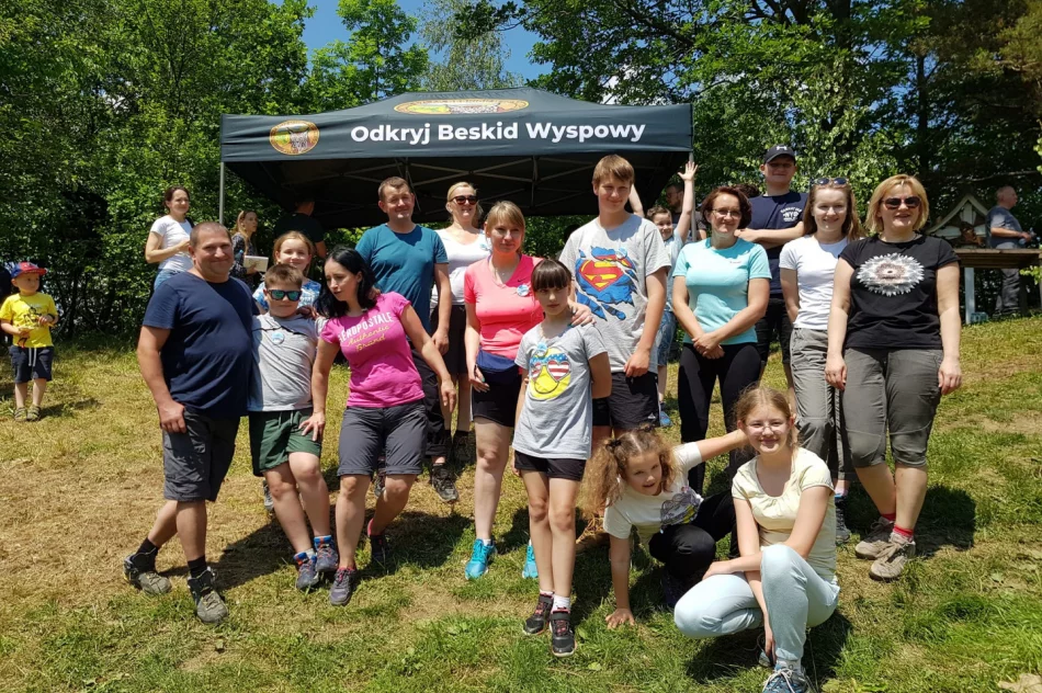 Udana inauguracja cyklu pieszych wędrówek - zdjęcie 11