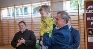 Blisko czterystu uczniów wędrowało szlakami papieskimi - zdjęcie 3