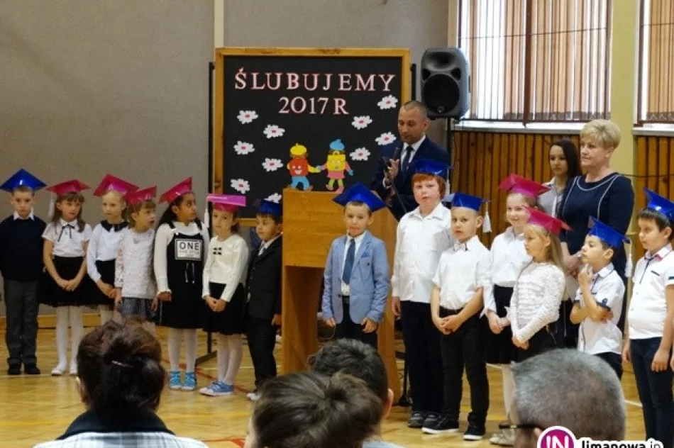 Ślubowanie klas pierwszych - zdjęcie 3