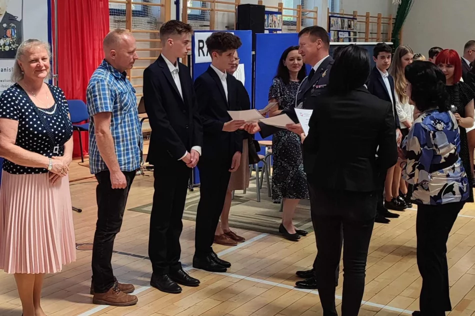 Sukces uczniów z SP nr 2 w Limanowej w Ogólnopolskim Konkursie Historycznym ,,Przywrócić głoś Niezłomnym, Nieobecnym na lekcjach historii” - zdjęcie 3