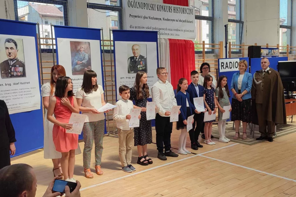 Sukces uczniów z SP nr 2 w Limanowej w Ogólnopolskim Konkursie Historycznym ,,Przywrócić głoś Niezłomnym, Nieobecnym na lekcjach historii” - zdjęcie 4