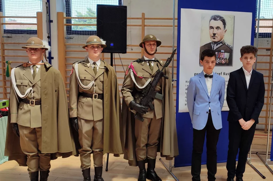 Sukces uczniów z SP nr 2 w Limanowej w Ogólnopolskim Konkursie Historycznym ,,Przywrócić głoś Niezłomnym, Nieobecnym na lekcjach historii” - zdjęcie 9