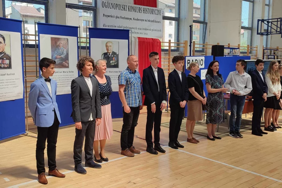 Sukces uczniów z SP nr 2 w Limanowej w Ogólnopolskim Konkursie Historycznym ,,Przywrócić głoś Niezłomnym, Nieobecnym na lekcjach historii” - zdjęcie 12