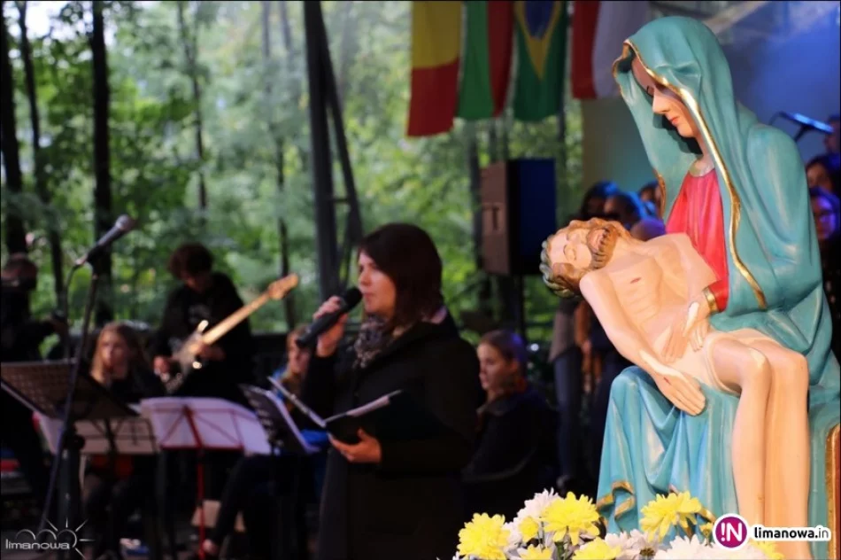 Synaj ściągnął tysiące młodych do Limanowej - zdjęcie 2