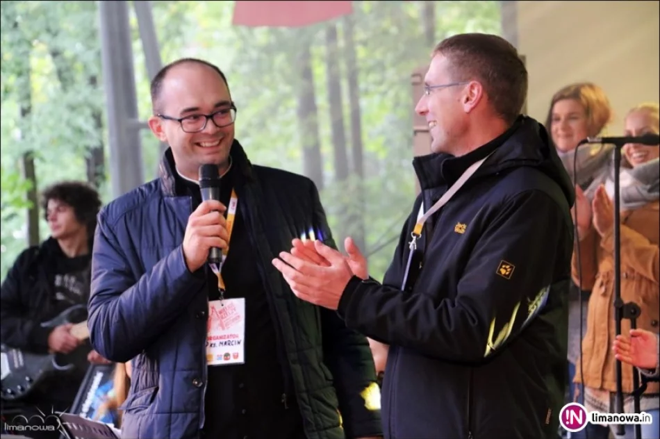 Synaj ściągnął tysiące młodych do Limanowej - zdjęcie 3