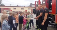 Uczniowie z SP nr 2 w Limanowej z wizytą u strażaków - zdjęcie 4