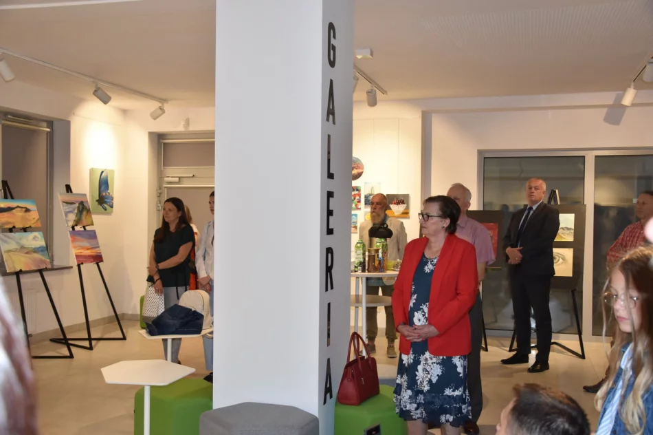 Wernisaż wystawy „Dwa spojrzenia” w Miejskiej Galerii Sztuki - zdjęcie 17