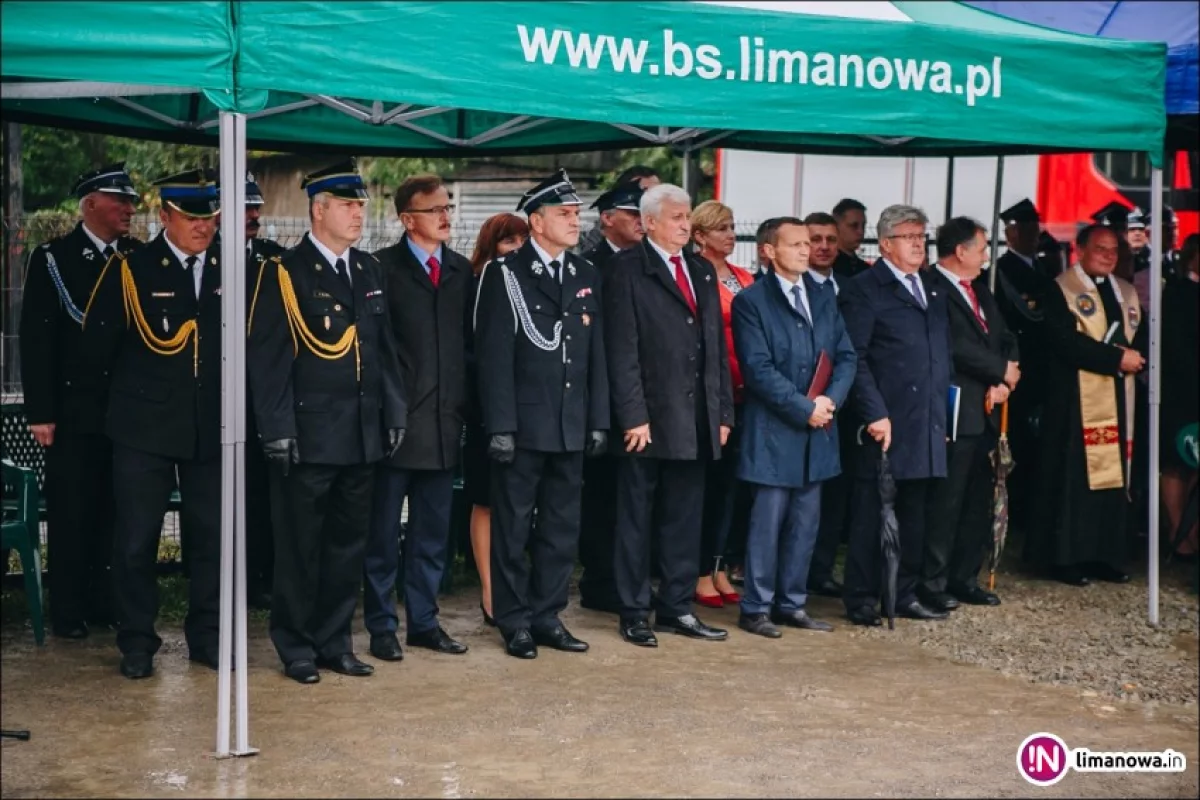 Poświęcenie nowego samochodu ratowniczo-gaśniczego