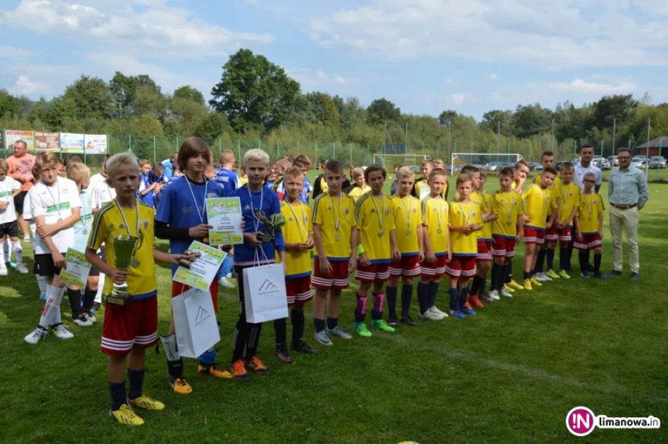 II Kajet Cup 2017 – turniej piłki nożnej pod patronatem Wójta Gminy Limanowa - zdjęcie 2