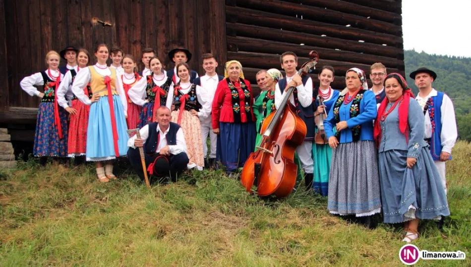 Zespół Regionalny 'Kijom Worci' na Festiwalu 'Beskidzka Podkówecka' - zdjęcie 1