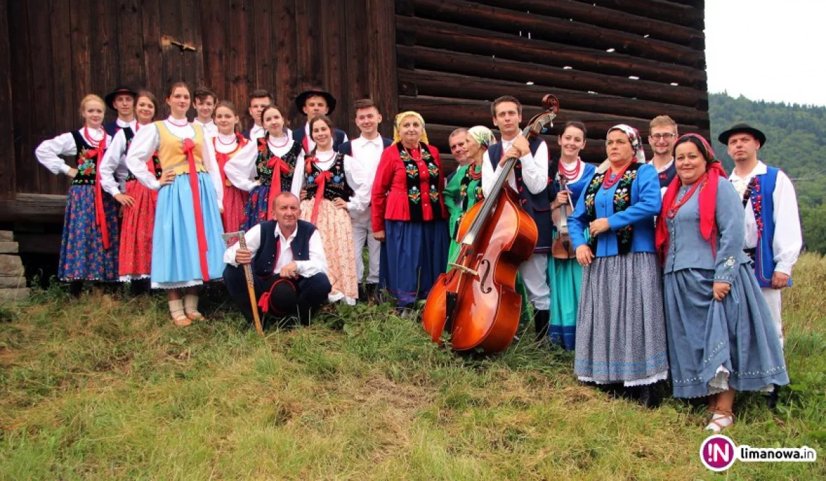 Zespół Regionalny 'Kijom Worci' na Festiwalu 'Beskidzka Podkówecka'