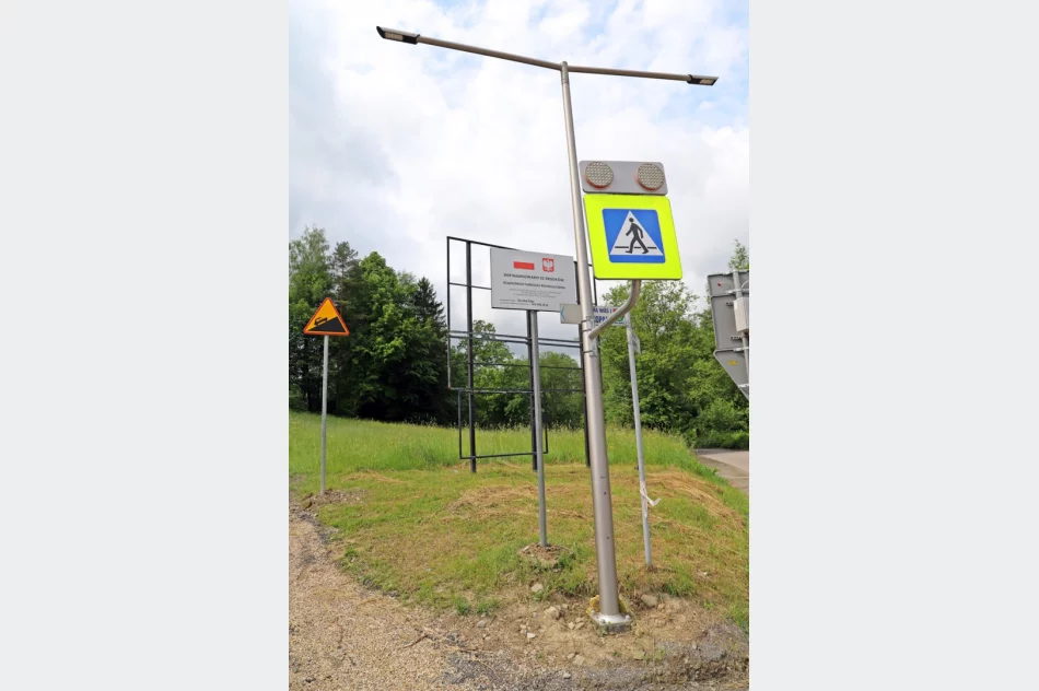 Bezpieczniej na skrzyżowaniu w Starej Wsi za sprawą nowego przejścia dla pieszych - zdjęcie 3