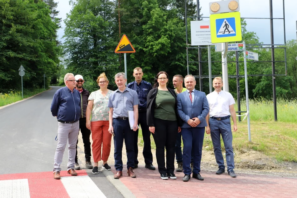 Bezpieczniej na skrzyżowaniu w Starej Wsi za sprawą nowego przejścia dla pieszych - zdjęcie 12