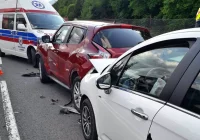 Zderzenie trzech samochodów  - zdjęcie główne