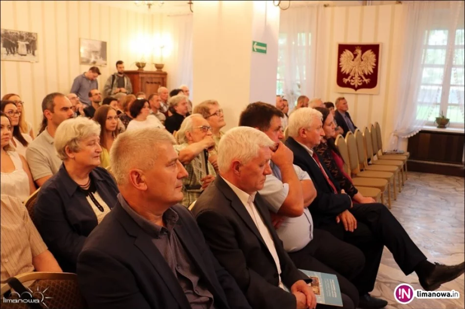 Otwarcie wystawy „ŚWIAT DAWNEJ APTEKI NA POLSKO-SŁOWACKIM POGRANICZU” w muzeum - zdjęcie 4