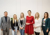 Doceniono finalistki ogólnopolskiej olimpiady - zdjęcie główne