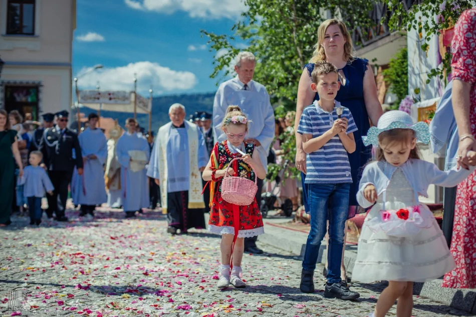 Procesja Bożego Ciała w Tymbarku (2022) - zdjęcie 19