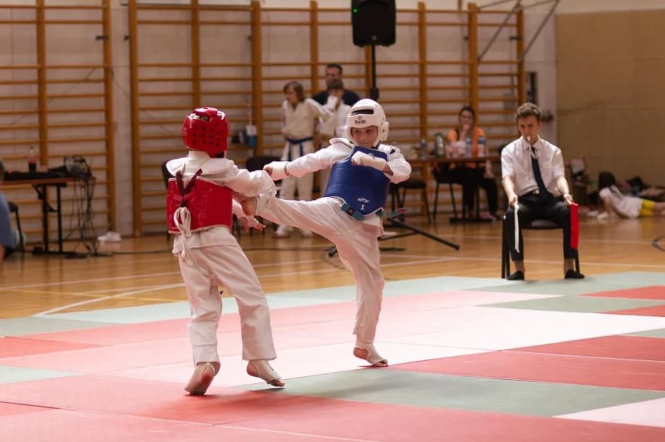 Karatecy ARS Limanowa – JONIEC Team wywalczyli 17 medali i drużynowe wicemistrzostwo Małopolski w Karate Kyokushin - zdjęcie 16