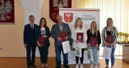 Nagrody i wyróżnienia dla uczniów za wysokie wyniki - zdjęcie 5