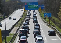 Koniec aut spalinowych od 2035 r. - producenci gotowi ale infrastruktura nie - zdjęcie główne